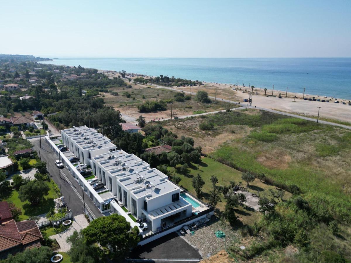 Serene Villas Halkidiki - Cfront Private Pool ネア・イラクリア エクステリア 写真